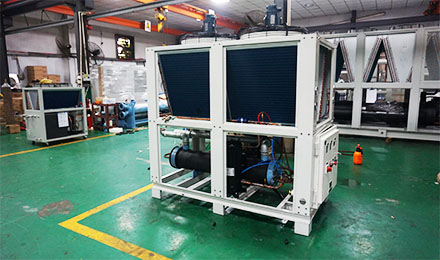 如何正確的選購工業(yè)冷水機