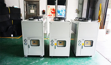 注塑行業(yè)冷水機(jī)組如何選型？